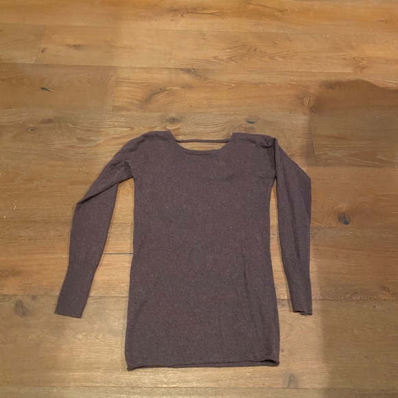 Cashmere sweater by Athleta. - Picture 4 of 4